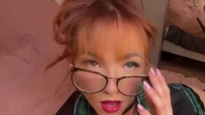 Selina Frost Willst du schön abspritzen Geile Wichsanleitung als Nachhilfelehrerin